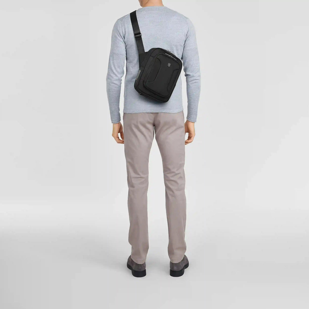 Werks Traveler 7.0 Crossbody Bag